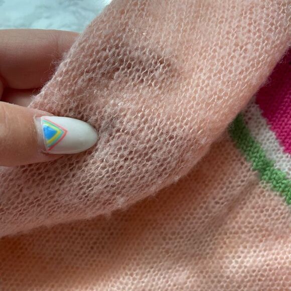 WILDFOX COUTURE Watermelon V-Neck in Peaches - Picture 7 of 13